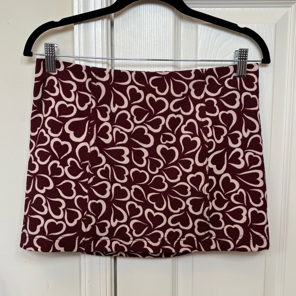 Urban Outfitters Heart Patterned Mini Skirt with Back Zipper